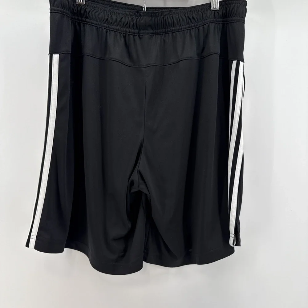 Adidas Shorts‎ Men's Medium Black Training Athletic Active Aeroready Gym